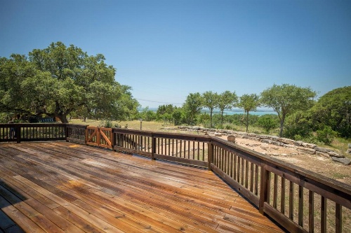 HILLS AND CHILLS home image 5